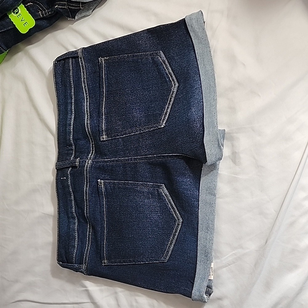 So womens jrs jean denim cuffed shortie shorts 17  nwt - Picture 3 of 4